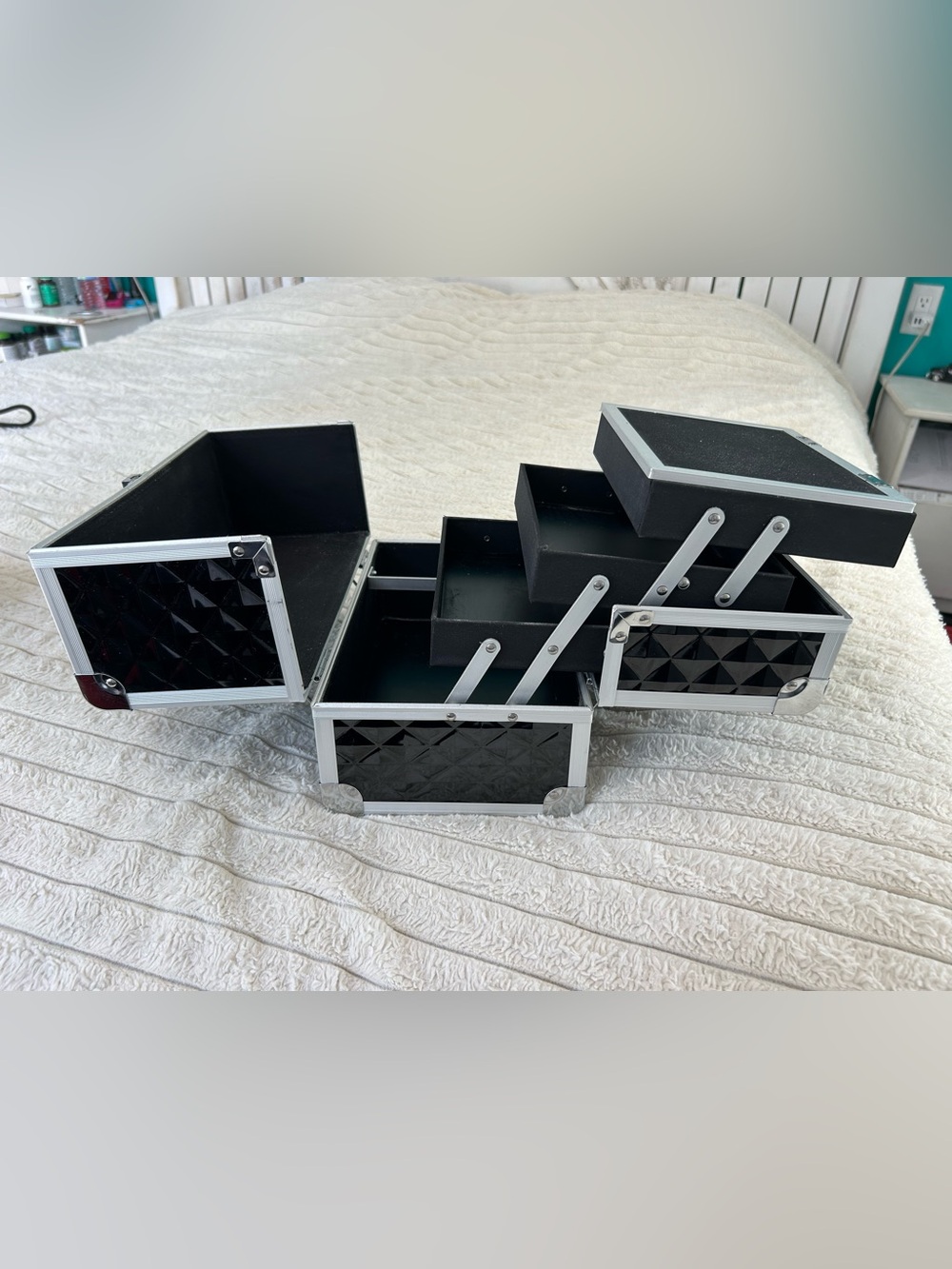 Large Multi-Tier Makeup Case